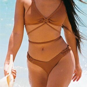 NWOT BONITA COCO GARDER BIKINI top and bottom